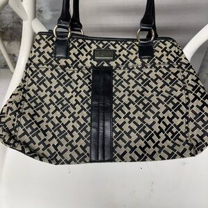 Stylish Black and Cream Handbag